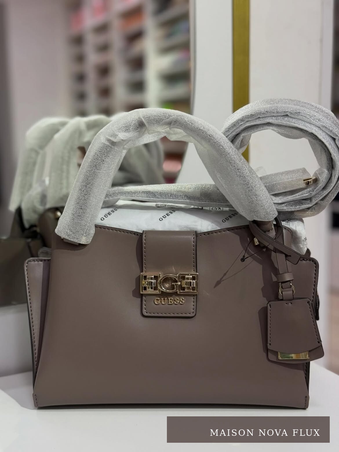Taupe Lock Top Handle
