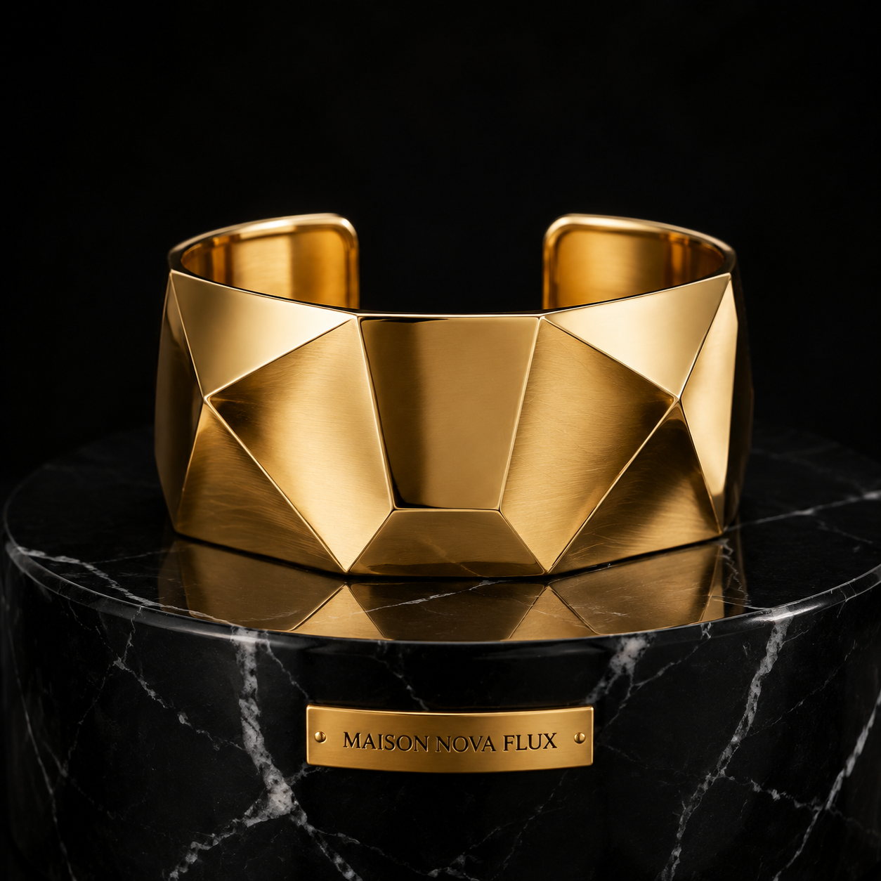 Verona Gold Faceted Cuff