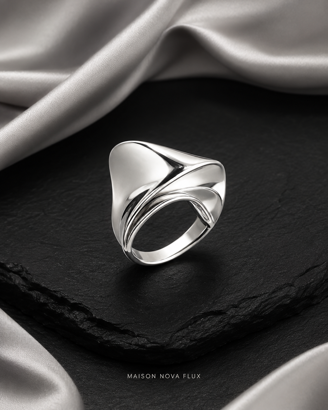 Argent Sculpted Silver Ring