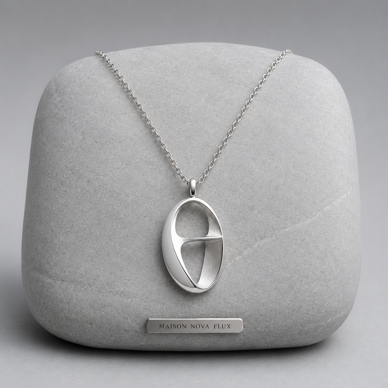 Luna Oval Silver Necklace
